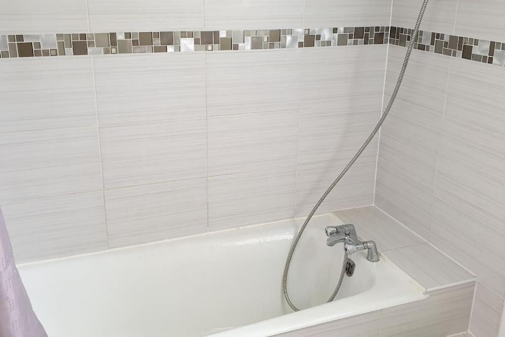Appartement De Charme Et Familial A Caen Zewnętrze zdjęcie